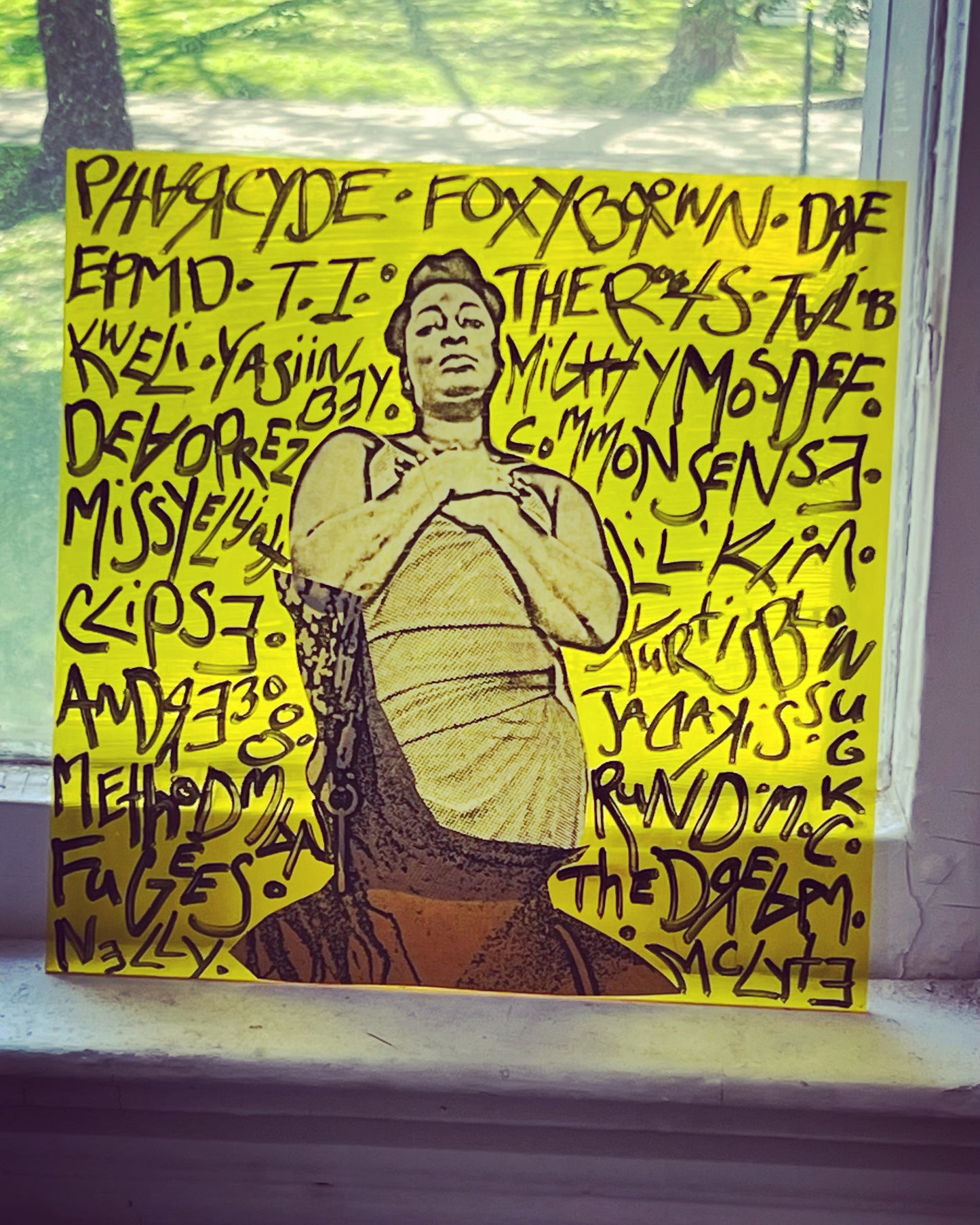 "Record 'Jacket' in Yellow: a study"